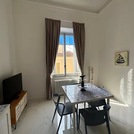 Allegra & Viareggio