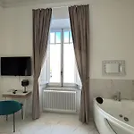 Allegra & Viareggio