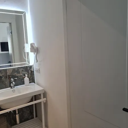 Apartamento Allegra & *