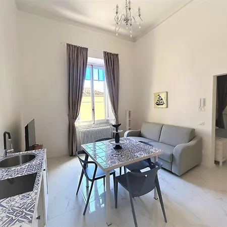 Allegra & * Viareggio