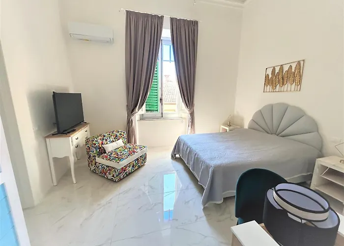 Allegra & * Viareggio